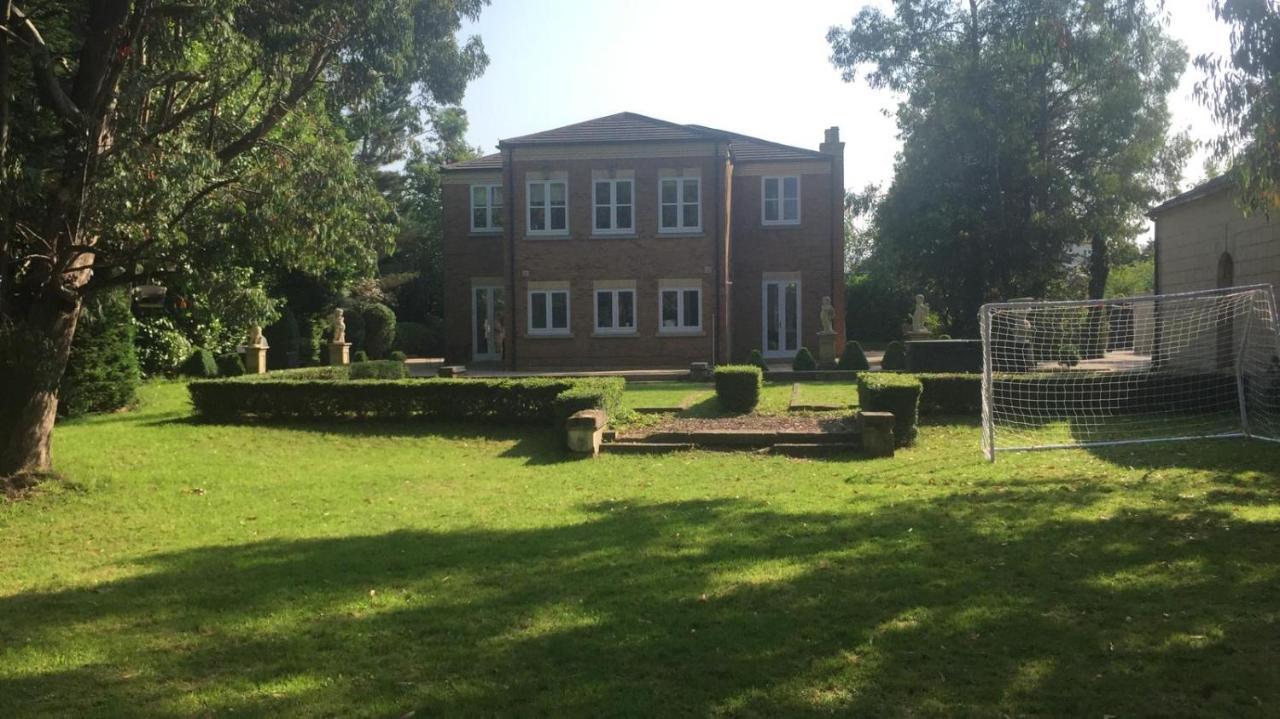 Old Park Villa Telford Exterior photo
